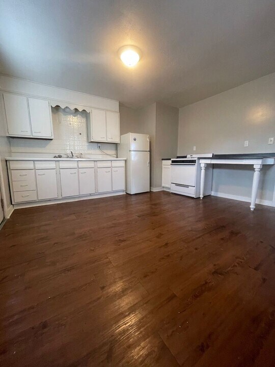 301 E Memorial Dr in Muncie, IN - Building Photo