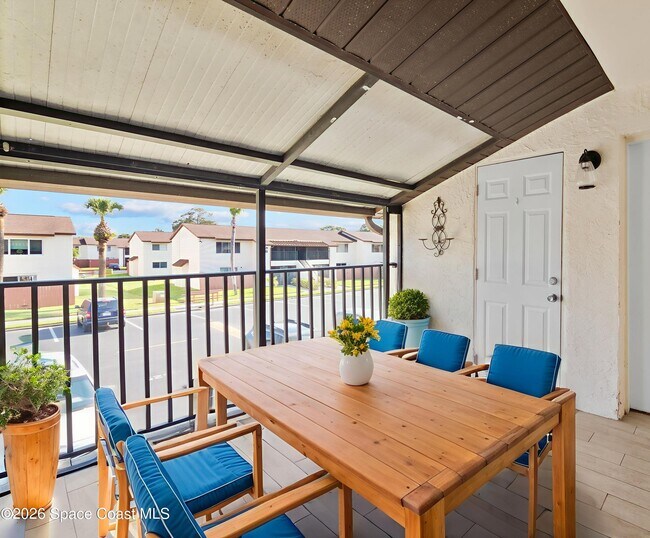 property at 627 Ridge Club Dr