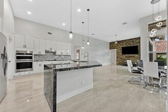 20094 W Key Dr in Boca Raton, FL - Building Photo - Building Photo