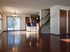 3718 Stonebridge Dr in Madison, WI - Building Photo - Building Photo