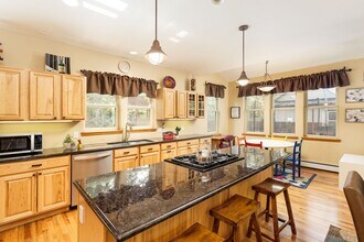 408 Meadow Ct in Basalt, CO - Building Photo - Building Photo