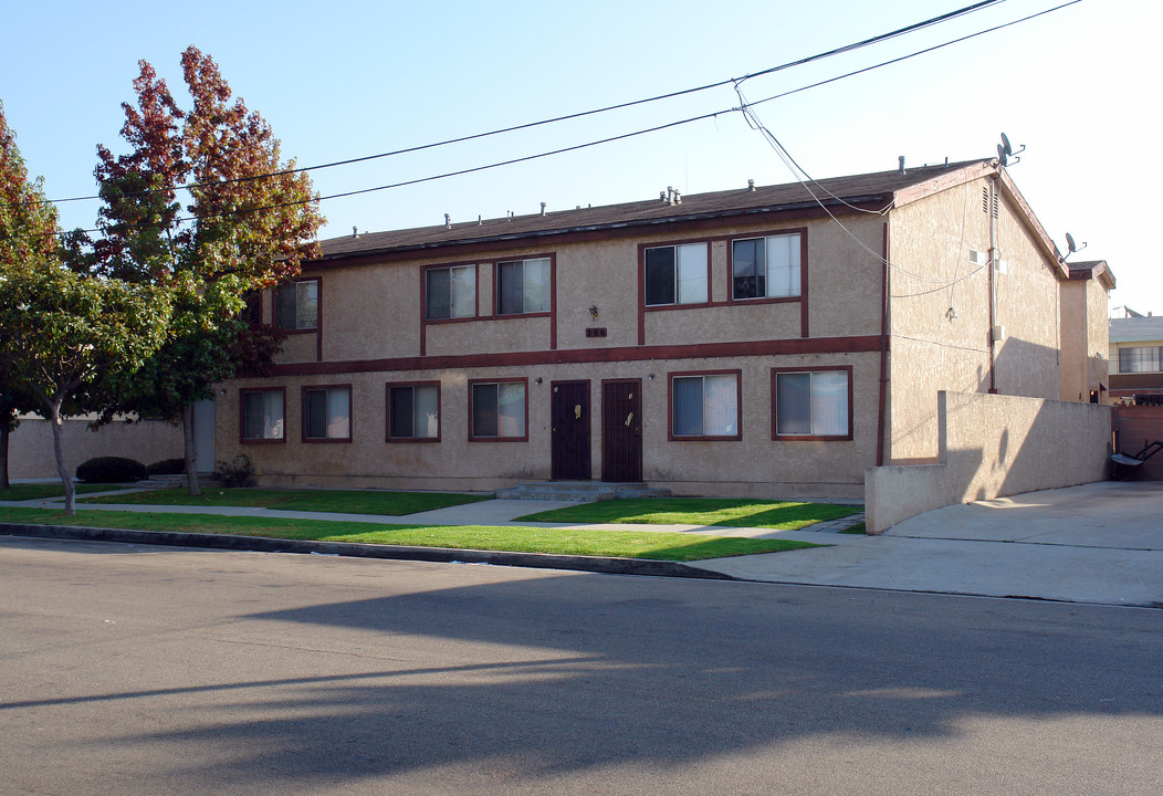 206 N Cedar Ave in Inglewood, CA - Foto de edificio