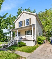 687 E 126th St in Cleveland, OH - Building Photo