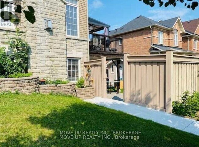 189 Wolf Creek Crescent in Vaughan, ON - Building Photo - Building Photo
