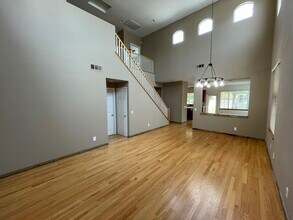 1712 Carissa Way in Carlsbad, CA - Building Photo - Building Photo