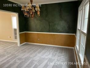 10590 Victory Gate Dr in Alpharetta, GA - Building Photo - Building Photo