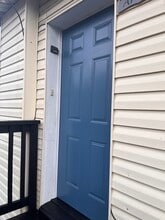 710 W Canal St, Unit Apt B in Picayune, MS - Foto de edificio - Building Photo