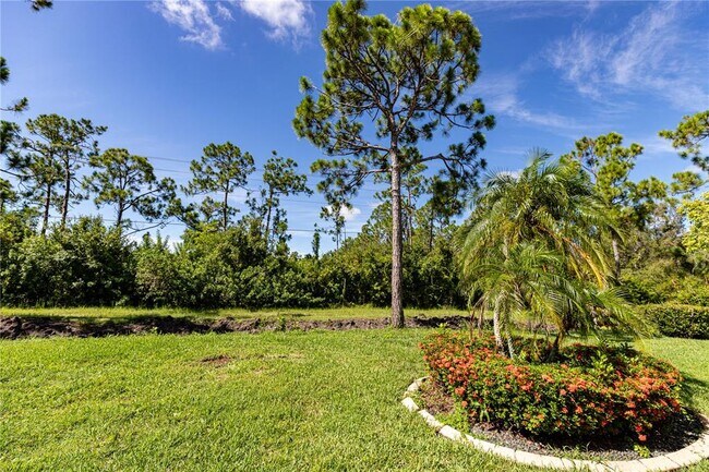 2170 Faliron Rd in North Fort Myers, FL - Foto de edificio - Building Photo