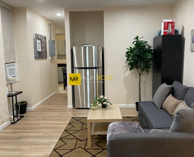 871 Harrison Ave, Unit 3 in Boston, MA - Building Photo - Building Photo