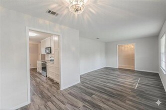 6248 Trail Lake Dr in Fort Worth, TX - Building Photo - Building Photo