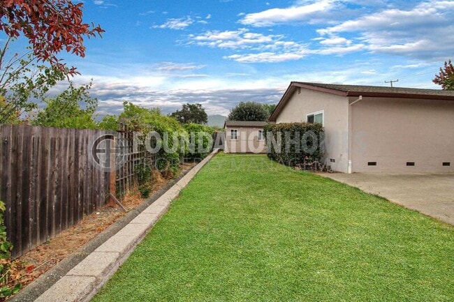 599 Tamarack Dr in San Rafael, CA - Building Photo - Building Photo