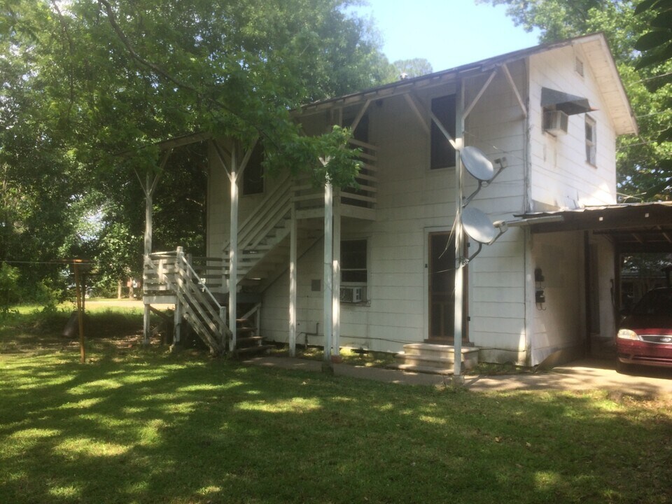 712 S Manx Alley in Deridder, LA - Foto de edificio