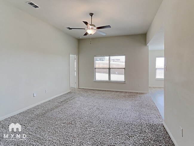 116 Bandana Cir in Newark, TX - Building Photo - Building Photo