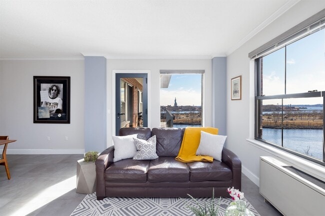 property at 1 Greene St