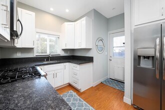 2419 Lincoln Ave in San Diego, CA - Building Photo - Building Photo