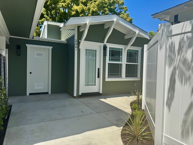 property at 206 W Brookdale Pl