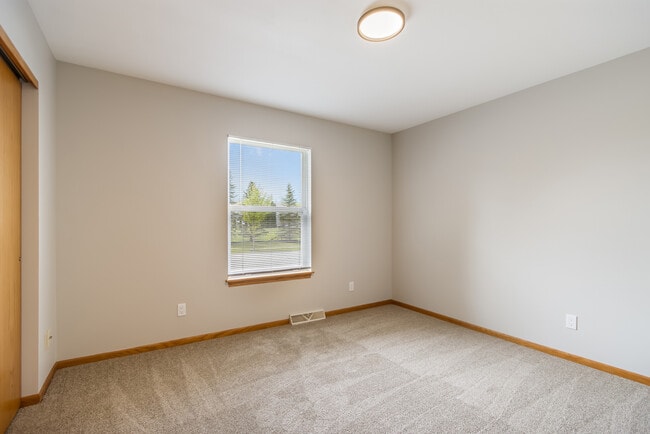 property at 1442 Oriole Dr