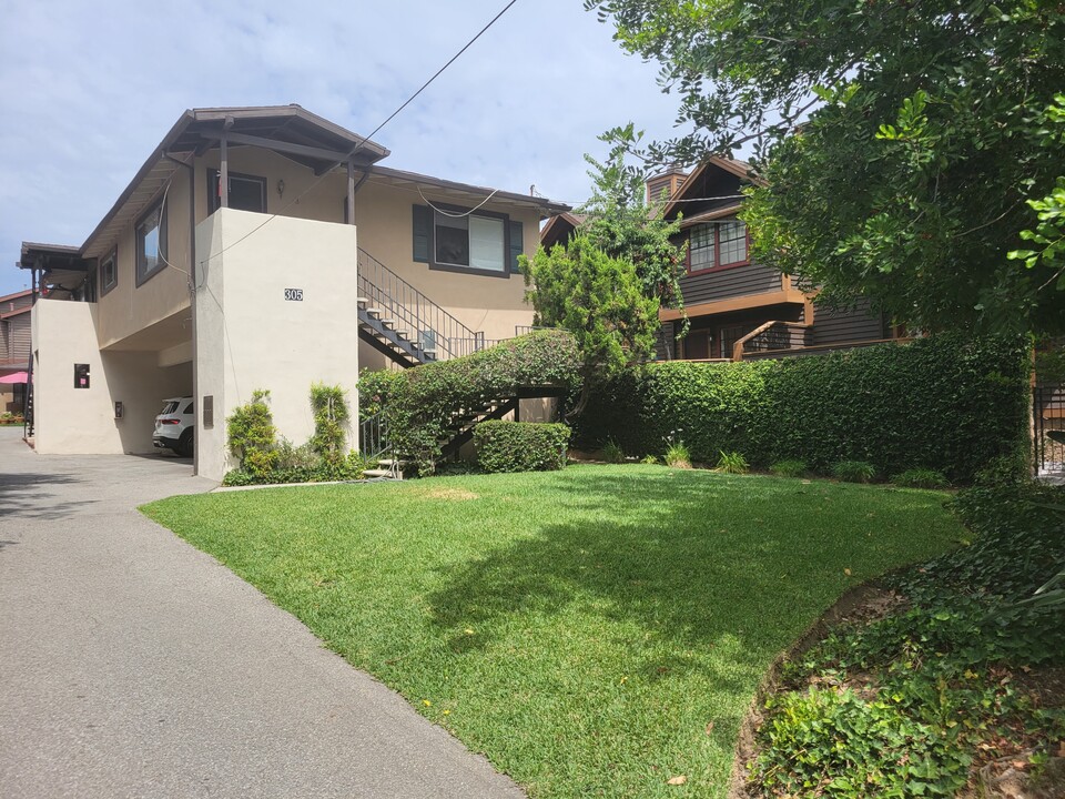 303 Ohio St, Unit 1 in Pasadena, CA - Foto de edificio