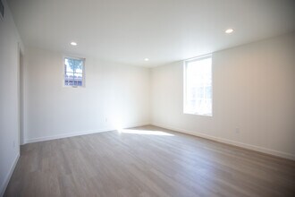 1435 Gillespie St in Santa Barbara, CA - Building Photo - Building Photo