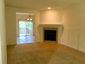 2426 Rochester Rd, Unit Unit B in Sewickley, PA - Building Photo - Building Photo