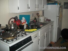 447 Park Dr in Boston, MA - Building Photo