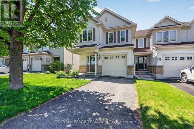 32 Riverstone Dr