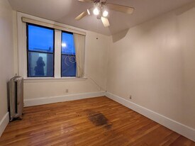 11 Barrows St, Unit 5A in Boston, MA - Building Photo