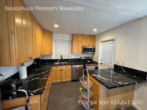 2004 Drescher St in San Diego, CA - Building Photo - Building Photo