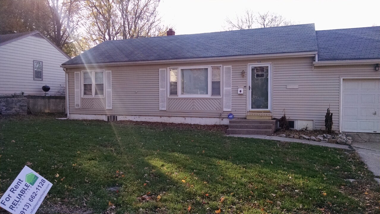 7830 Donnelly Ave in Kansas City, MO - Building Photo