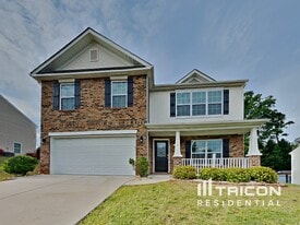 1756 Pinnacle Oaks Dr in Rural Hall, NC - Building Photo