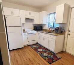 700 SE 14th Ct in Fort Lauderdale, FL - Building Photo - Building Photo