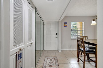 777 S Federal Hwy in Pompano Beach, FL - Foto de edificio - Building Photo