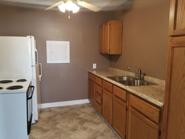 301 15th St NW in Bemidji, MN - Building Photo - Building Photo