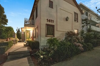 Federal Apartments in Los Angeles, CA - Building Photo - Building Photo