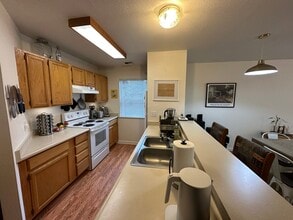 12664 Zurich Pl, Unit 4 in Truckee, CA - Building Photo - Building Photo