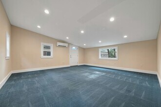 288 S Van Dien Ave in Ridgewood, NJ - Building Photo - Building Photo