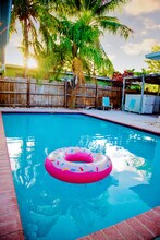 916 W Drew St in Lantana, FL - Building Photo - Building Photo