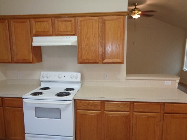 17136 Gleneagle Dr S in Conroe, TX - Foto de edificio