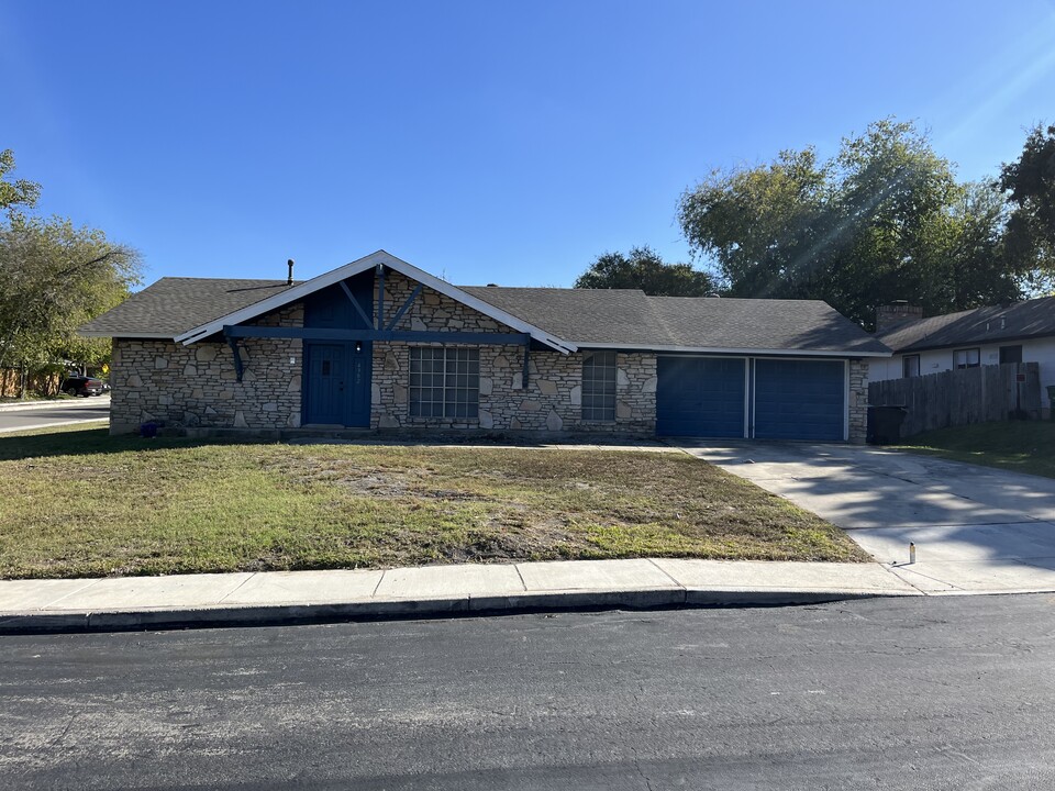 4302 Millstead St in San Antonio, TX - Building Photo