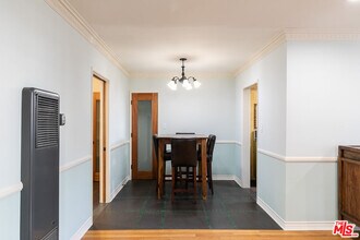 921 N Spaulding Ave in West Hollywood, CA - Building Photo - Building Photo