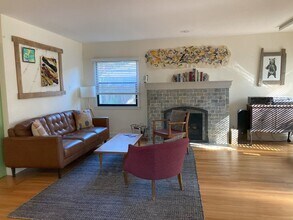 276 Murphy Ave in Sebastopol, CA - Building Photo - Building Photo