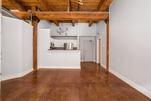 55 S Harding St in Indianapolis, IN - Building Photo