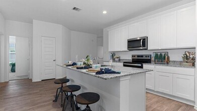 2235 Laurel Bloom Ln in Sealy, TX - Building Photo - Building Photo