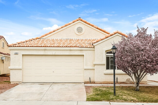 438 River Glider Ave