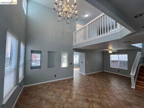 4525 Waterford Way in Oakley, CA - Building Photo - Building Photo