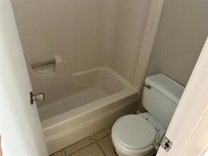 210 W 4th St in Irving, TX - Building Photo - Building Photo