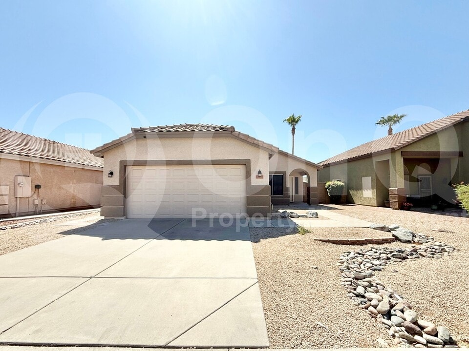 14917 W Lamoille Dr in Surprise, AZ - Building Photo