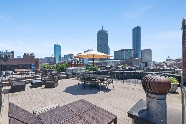 345 Commonwealth Ave in Boston, MA - Building Photo - Building Photo