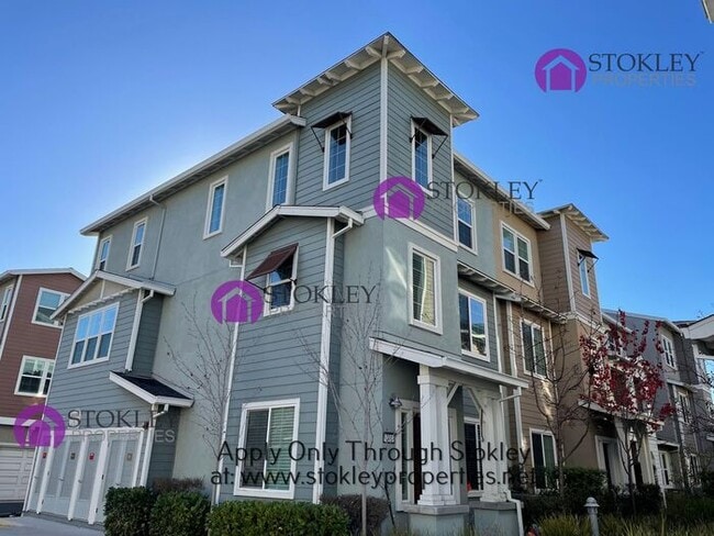 property at 201 Jetty Dr