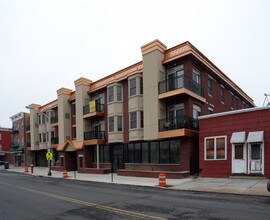 255 Broadway in Bayonne, NJ - Building Photo - Building Photo
